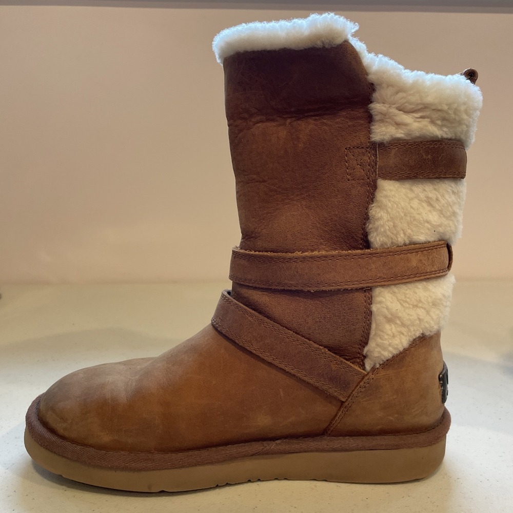 UGG Australia Beckett Boots Womens Size 7 Light Brown Suede Shearling Buckle - Picture 3 of 16